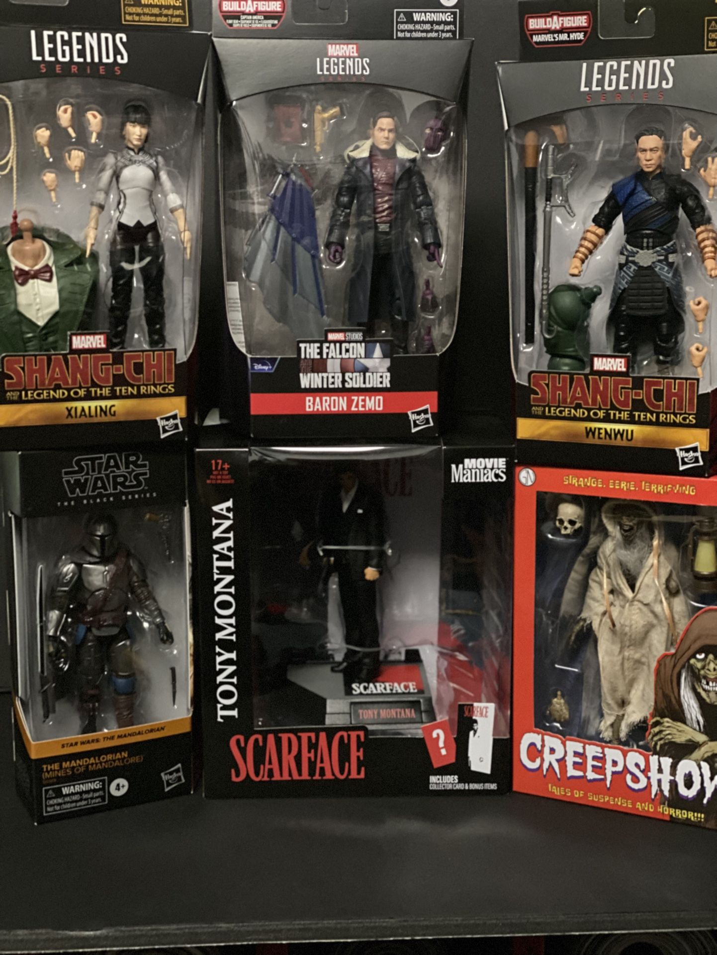 Action Figures Sold Has Lot Of 6 