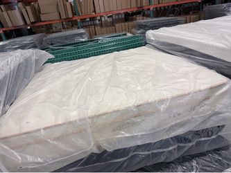 King mattress Saatva Classic
