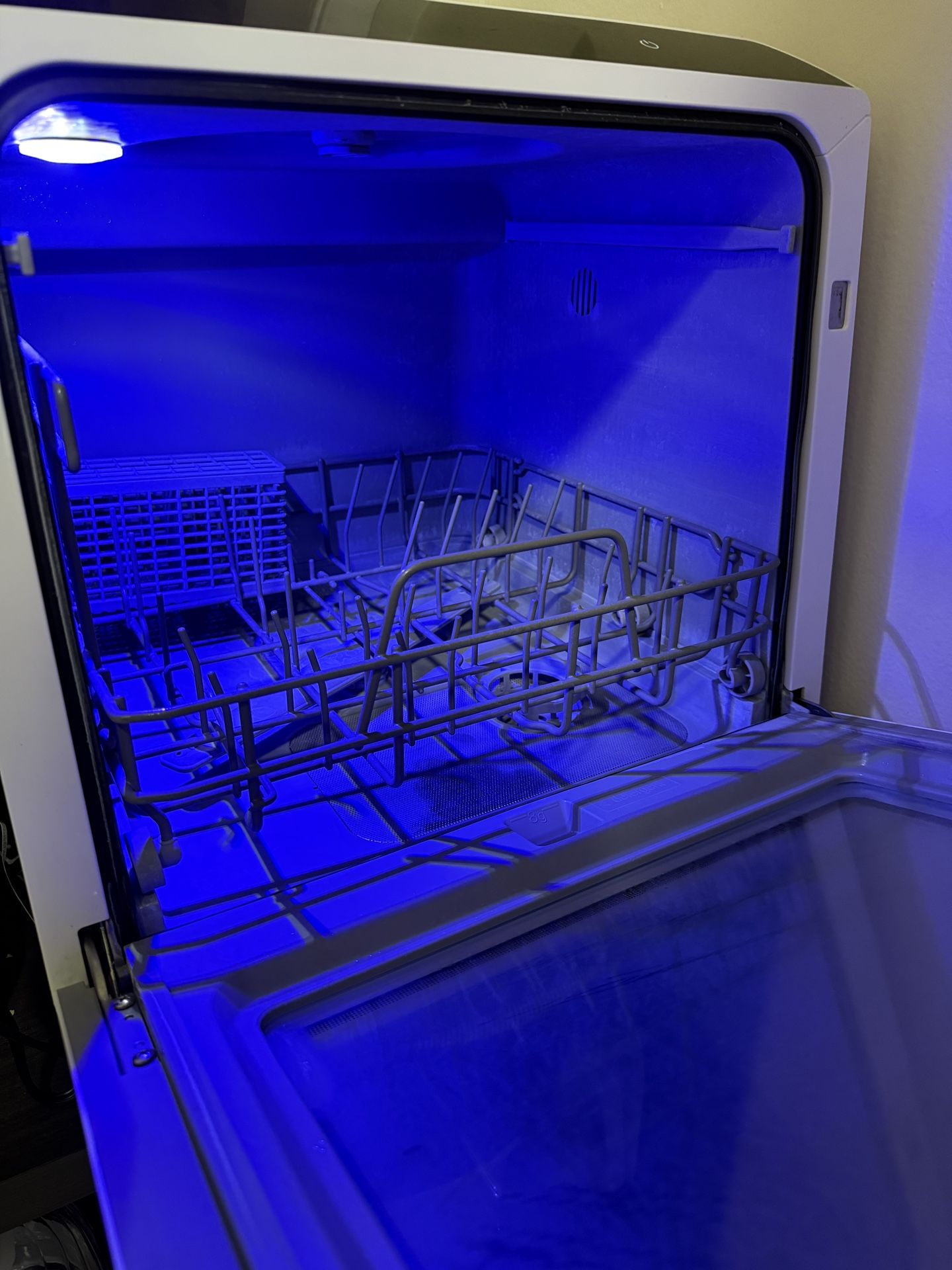 Small Countertop Dishwasher