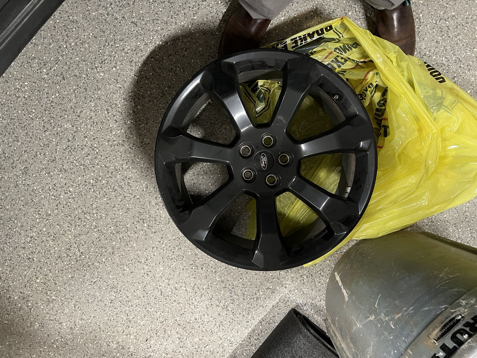 2020 Ford Explorer ST Wheels