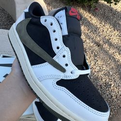 Jordan 1 Retro Low Travis Scott Olive