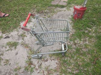 Toy shopping cart