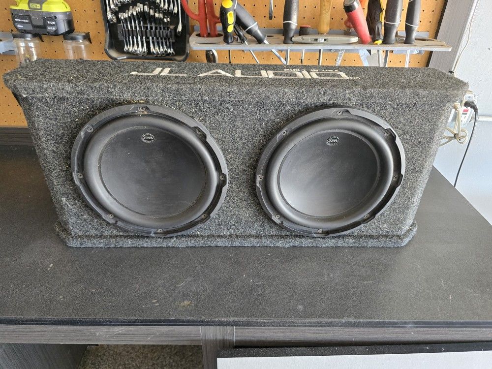 2 JL AUDIO W 3 10 Inch Woofers