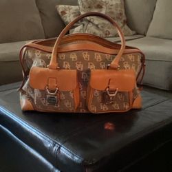 Dooney And Bourke Bag