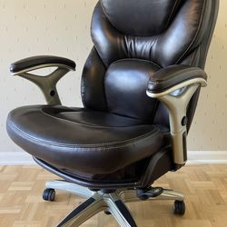 Executive office chair deep brown NEW