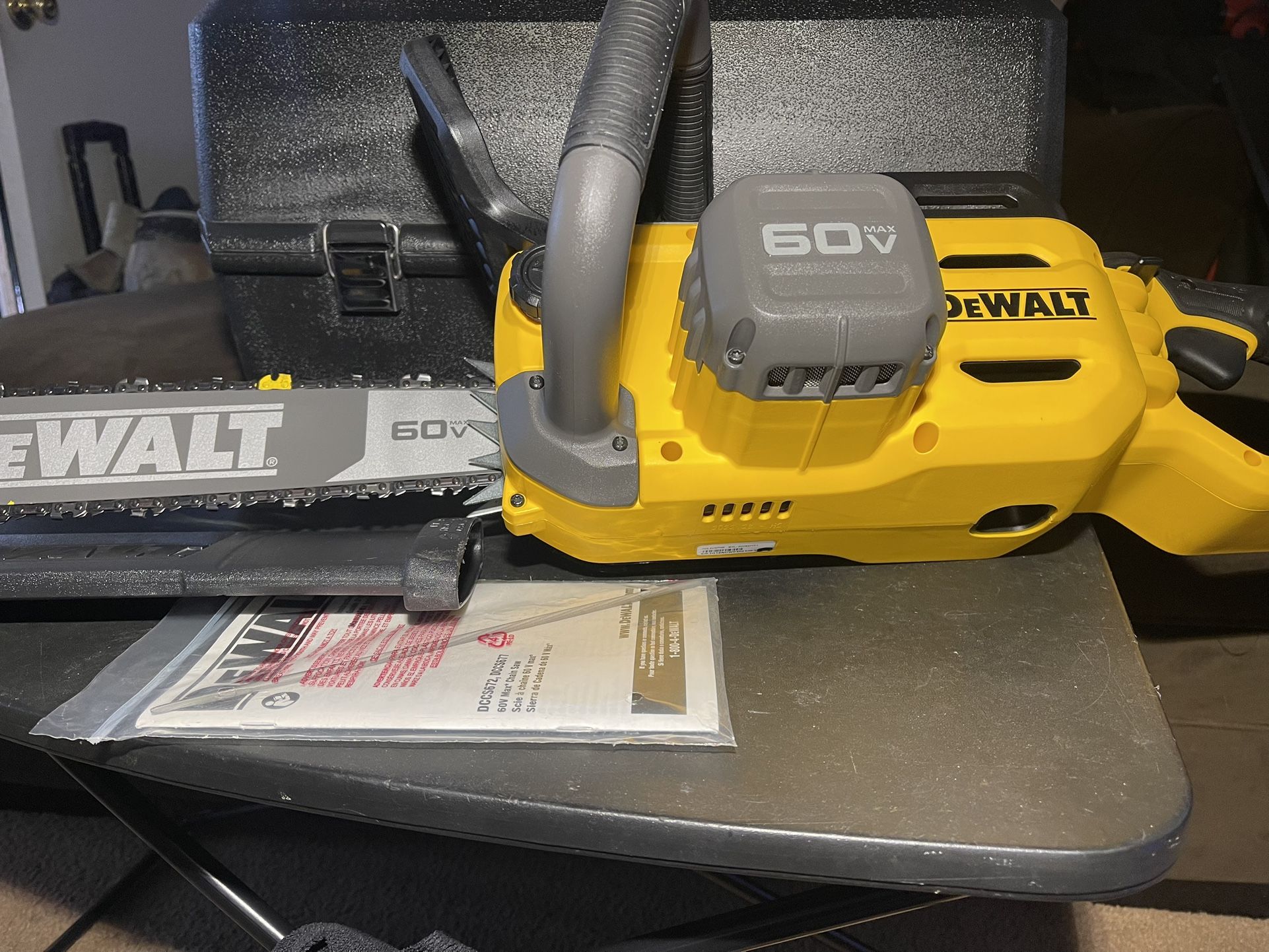 DeWALT 60v 20” CHAINSAW and Carry Case