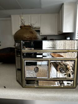 Mirrored Jewelry Box
