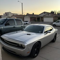 2012 Dodge Challenger Sxt V6 