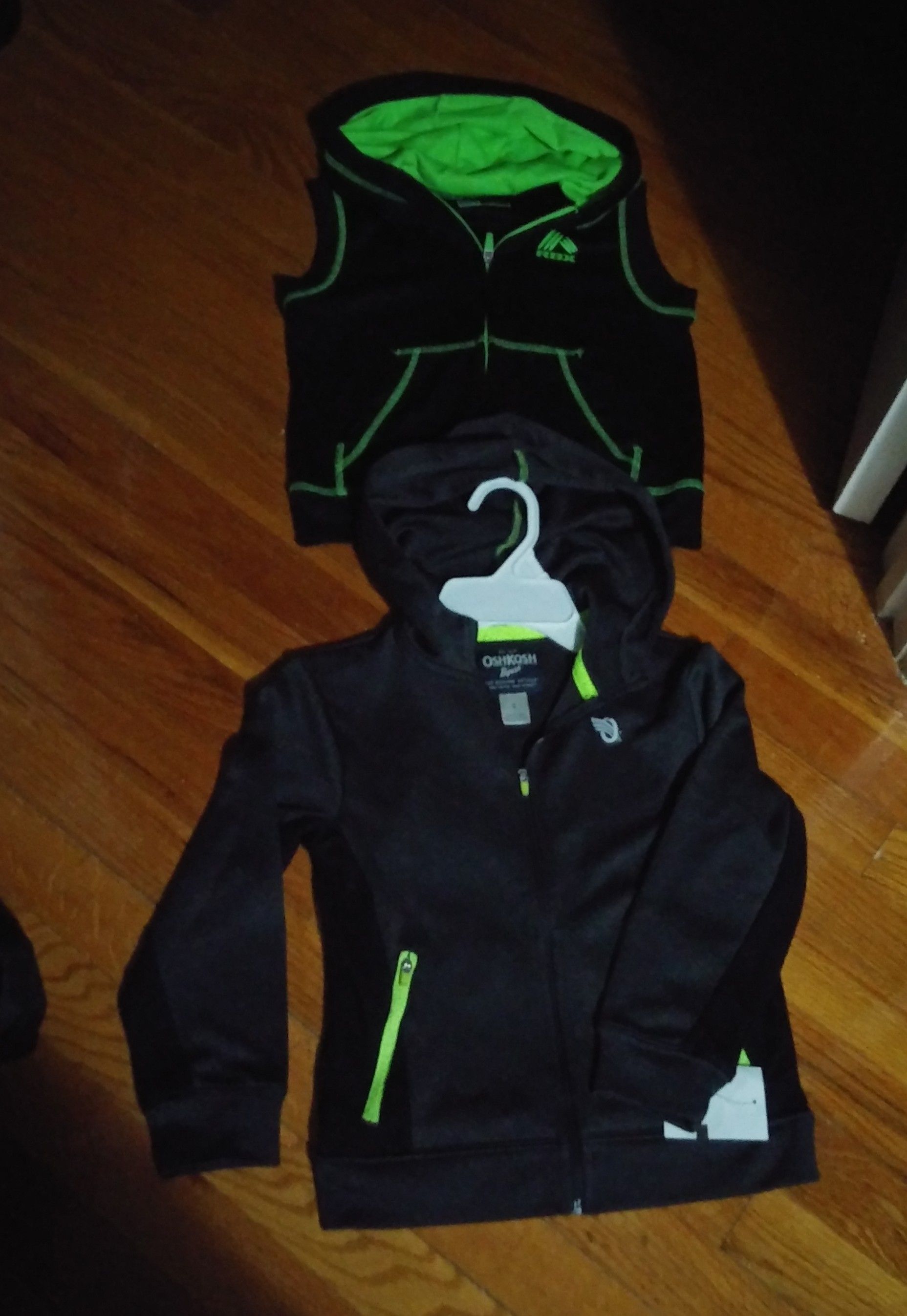 2 pieces clothes for boys size 6