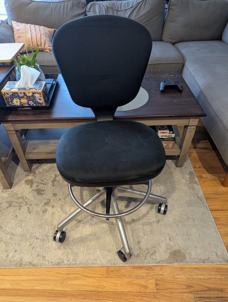 Black Short/Tall Office Chair