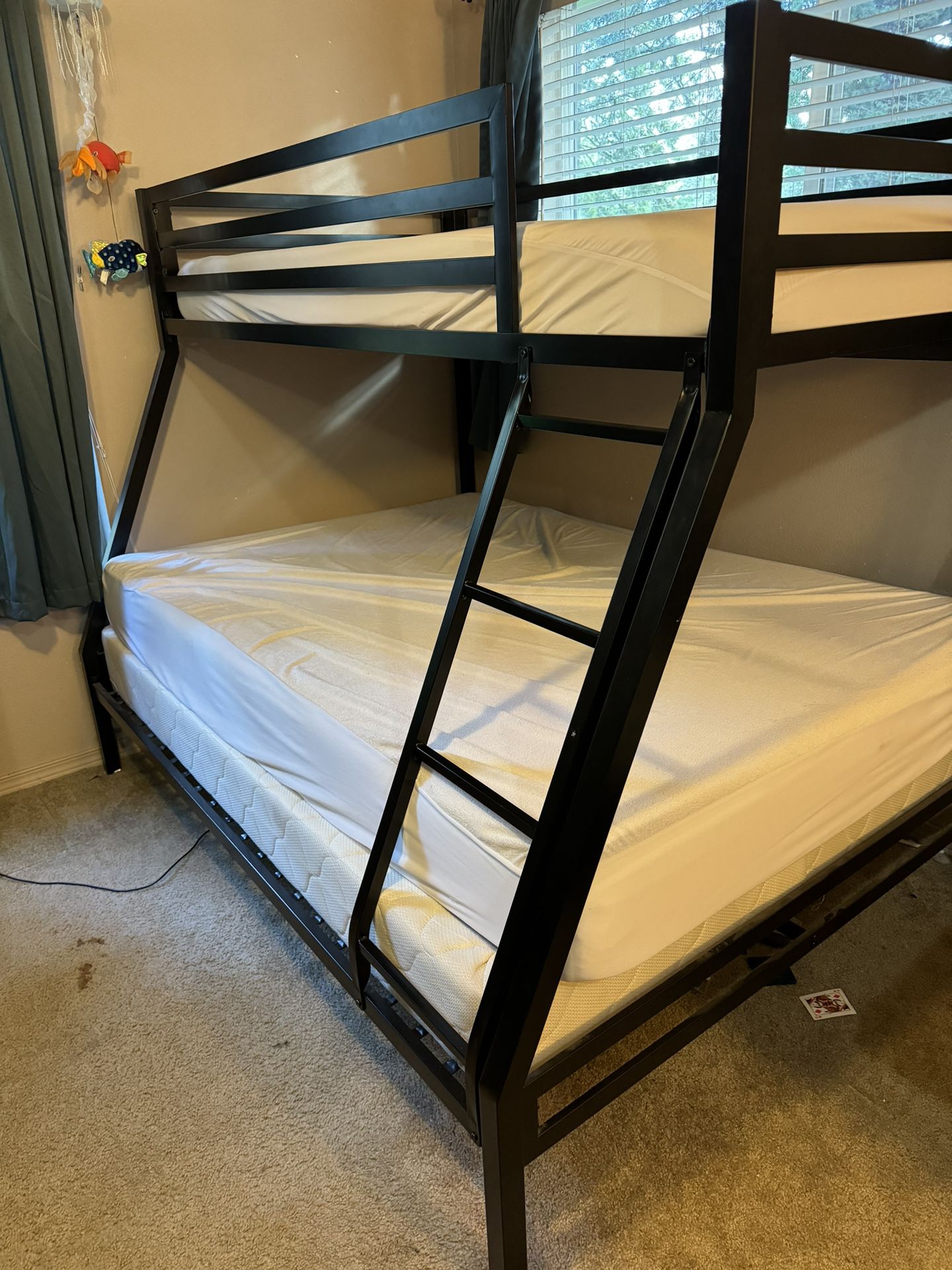 Twin Over Full Metal Bunk Beds