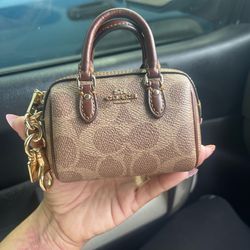 Coach Tiny wallet bag