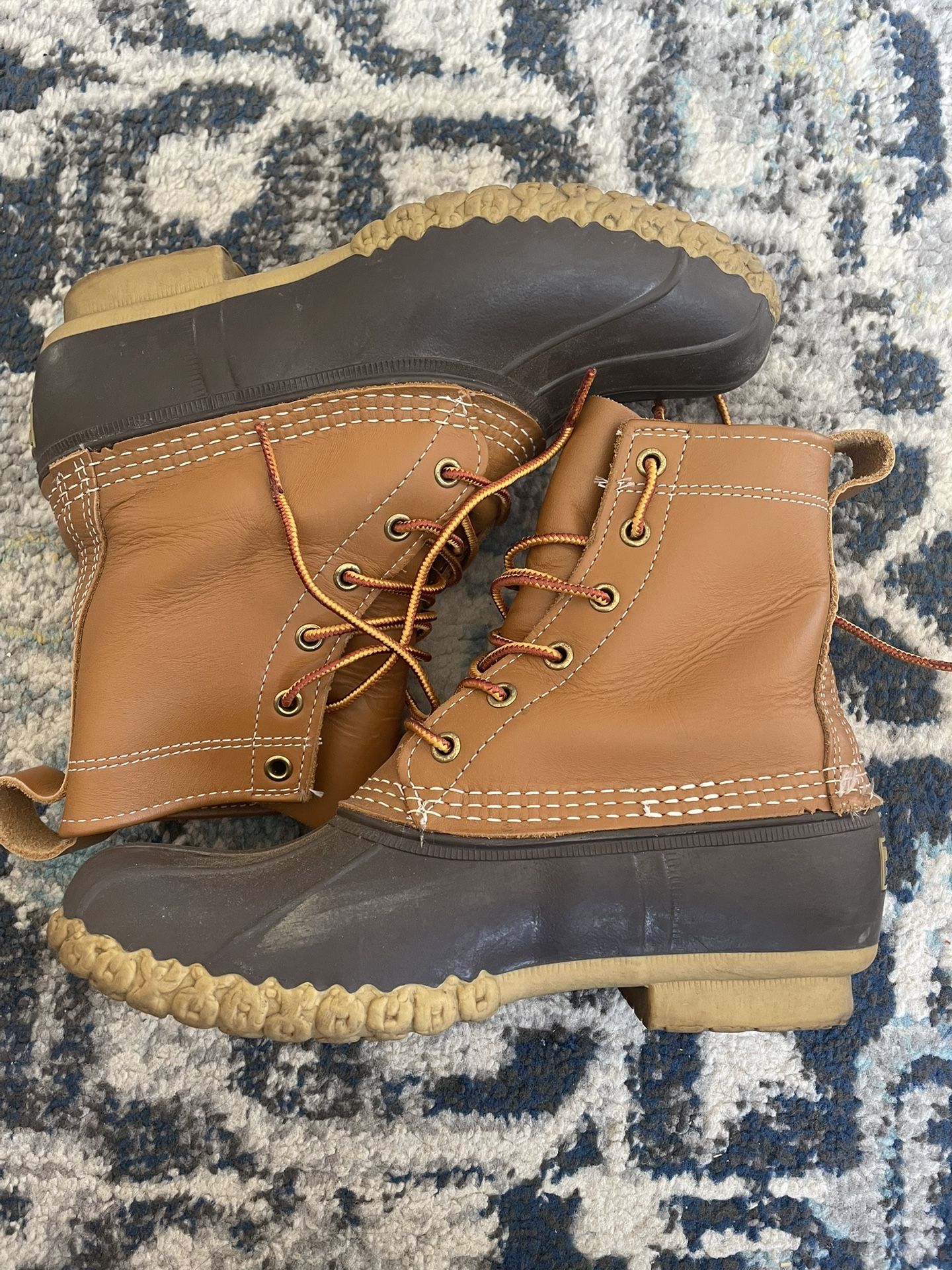 LL Bean Boots Women’s Size 8M (DM) For Sale