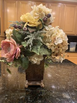 Gorgeous Flowers vase with flowers. Height 17 inches with flowers and width 13 inches with flowers.
