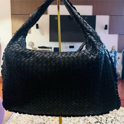 Bottega Veneta Large Hop Leather Hobo Bag