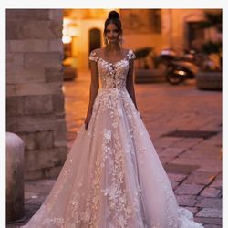 Wedding dress Sz 18