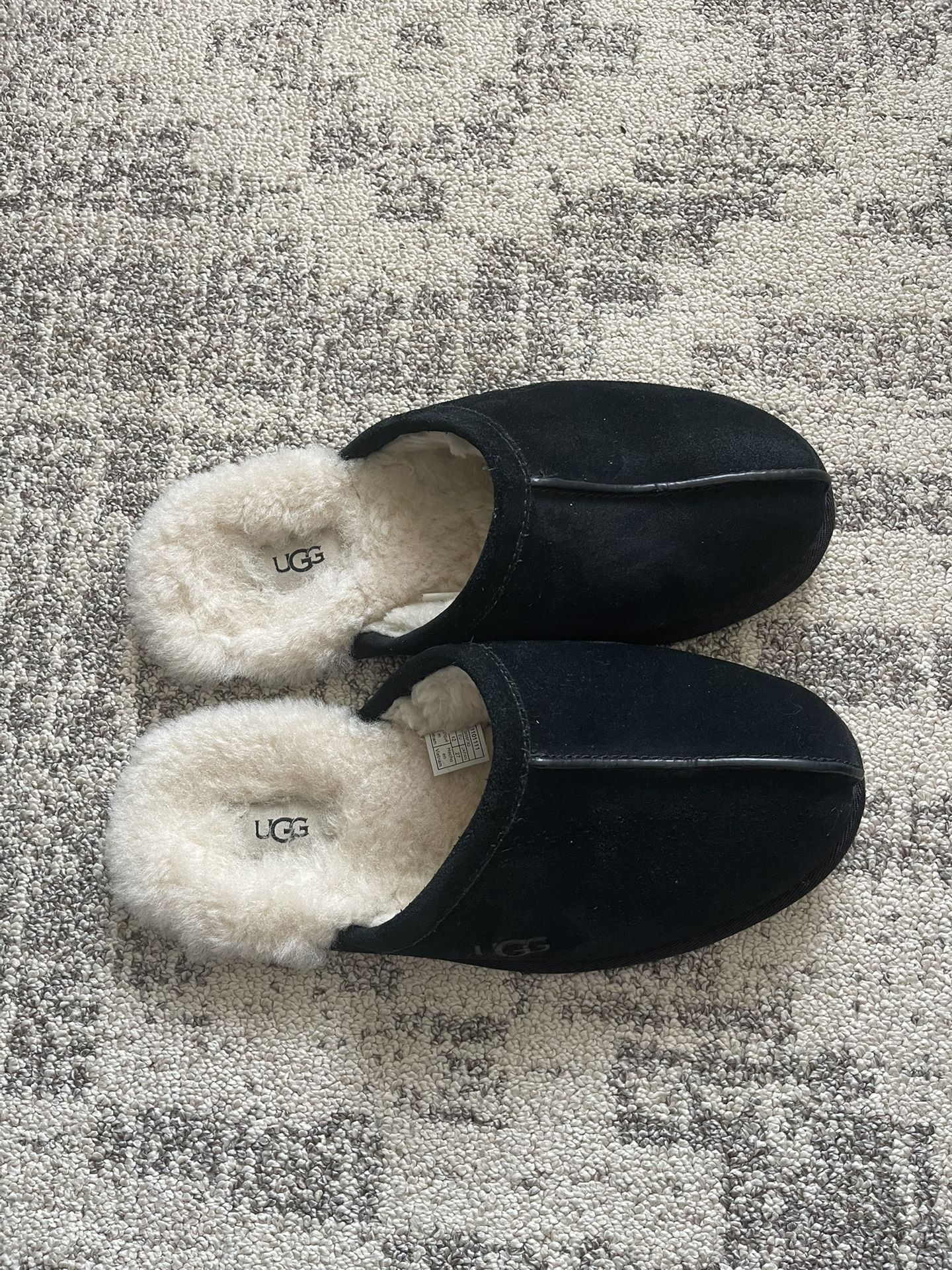 UGG Scuff Slipper (Men) Size 9