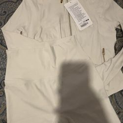 Lululemon Set Size 4 – NEVER WORN – $70