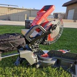 MILWAUKEE M18 FUEL BRUSHLESS 7-1/4 SLIDING MITER SAW TOOL ONLY NEW