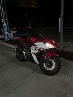 2015 Yamaha R3