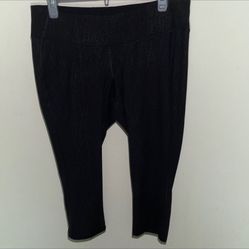 Old Navy Active Capri Leggings Sz XL