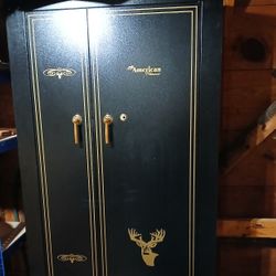 American Classic Gun Safe 