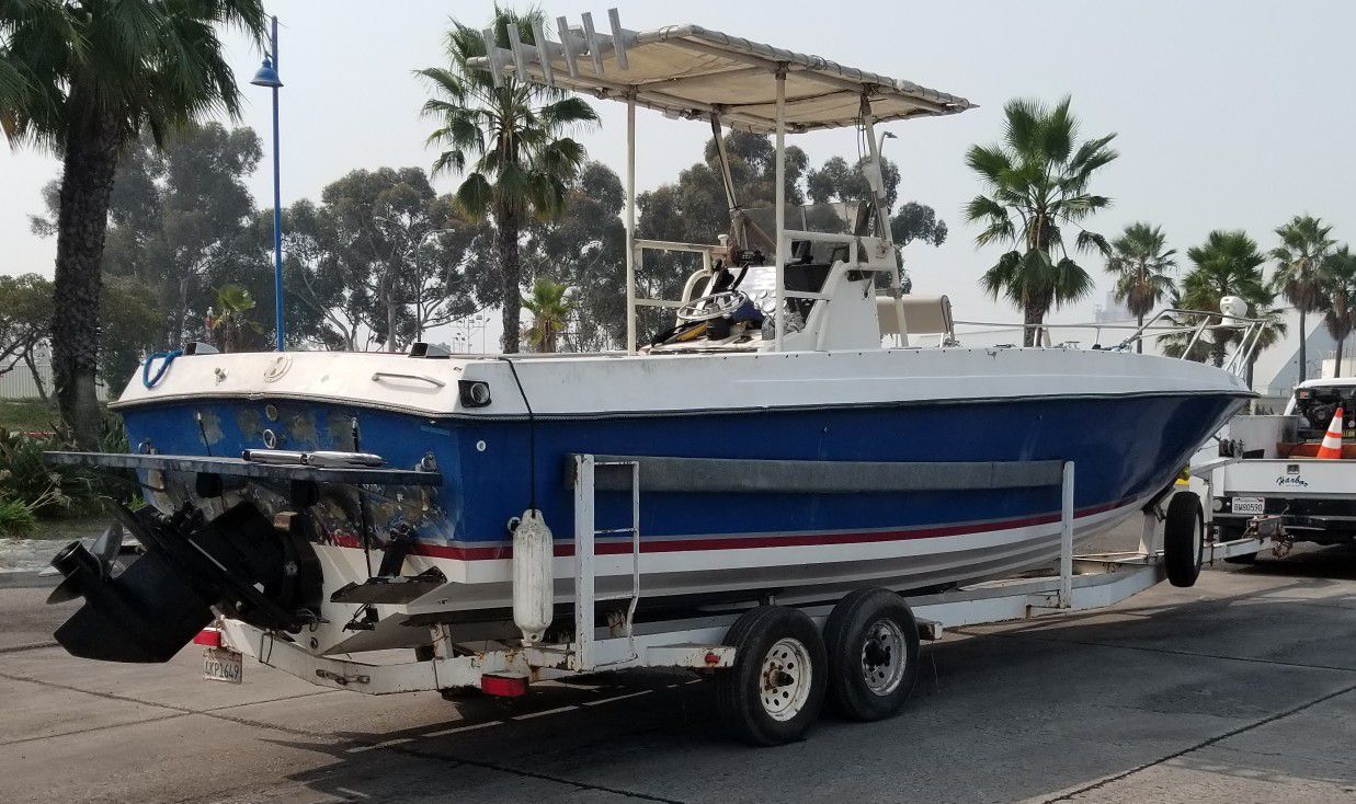 1990 Whitewater 32 center console cutty