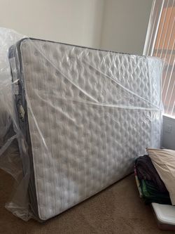 Queen Mattress Beautyrest Silver BRS900 Extra Firm 12" Innerspring Mattress