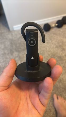 PS3 headset with charging stand
