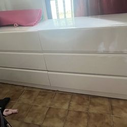 6 Drawer Dresser 