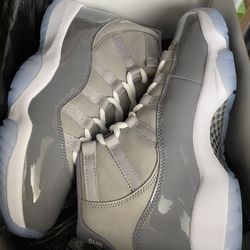 Jordan 11 cool greys  size 8.5
