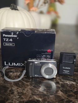 Panasonic Lumix TZ4 Digital Camera with Charger