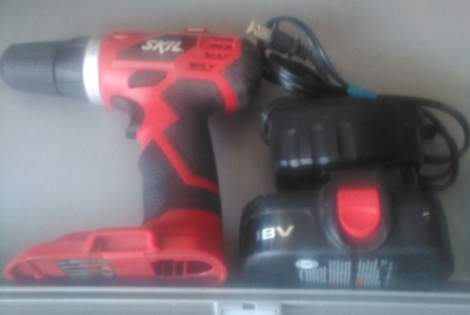 Skil Drill W/ Battery And Charger