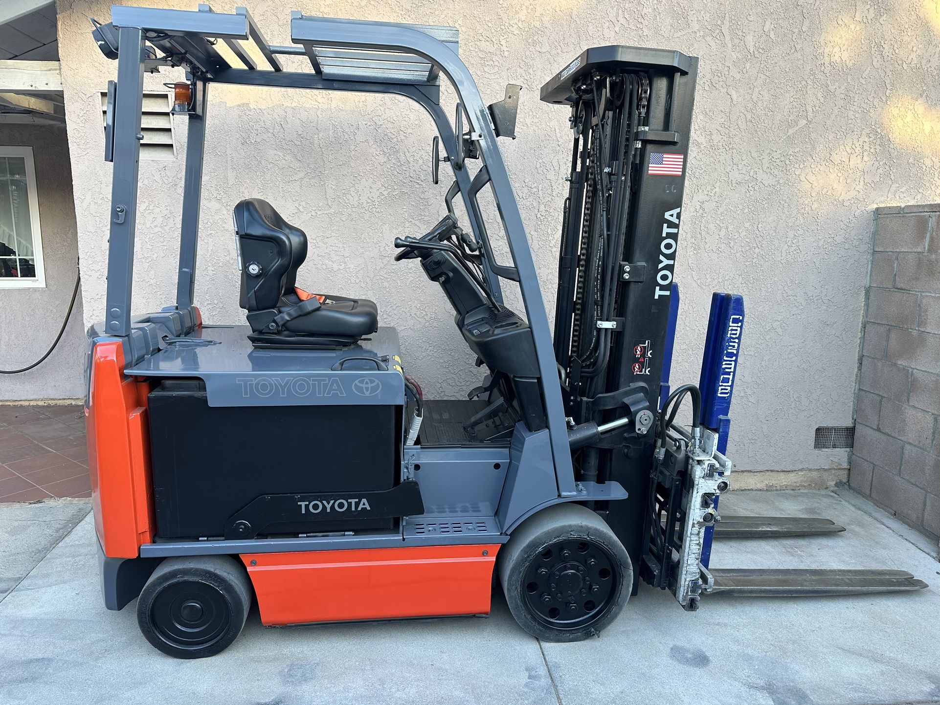 Toyota Electric Forklift 6,000LBS.