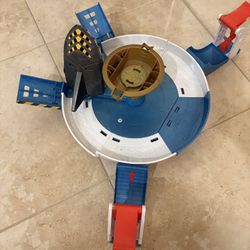 Hot Wheels monster truck arena 