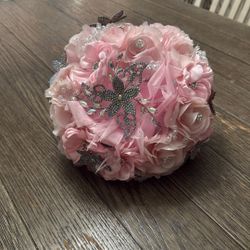 Pink Quinceañera Ramo
