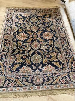 Throw rug