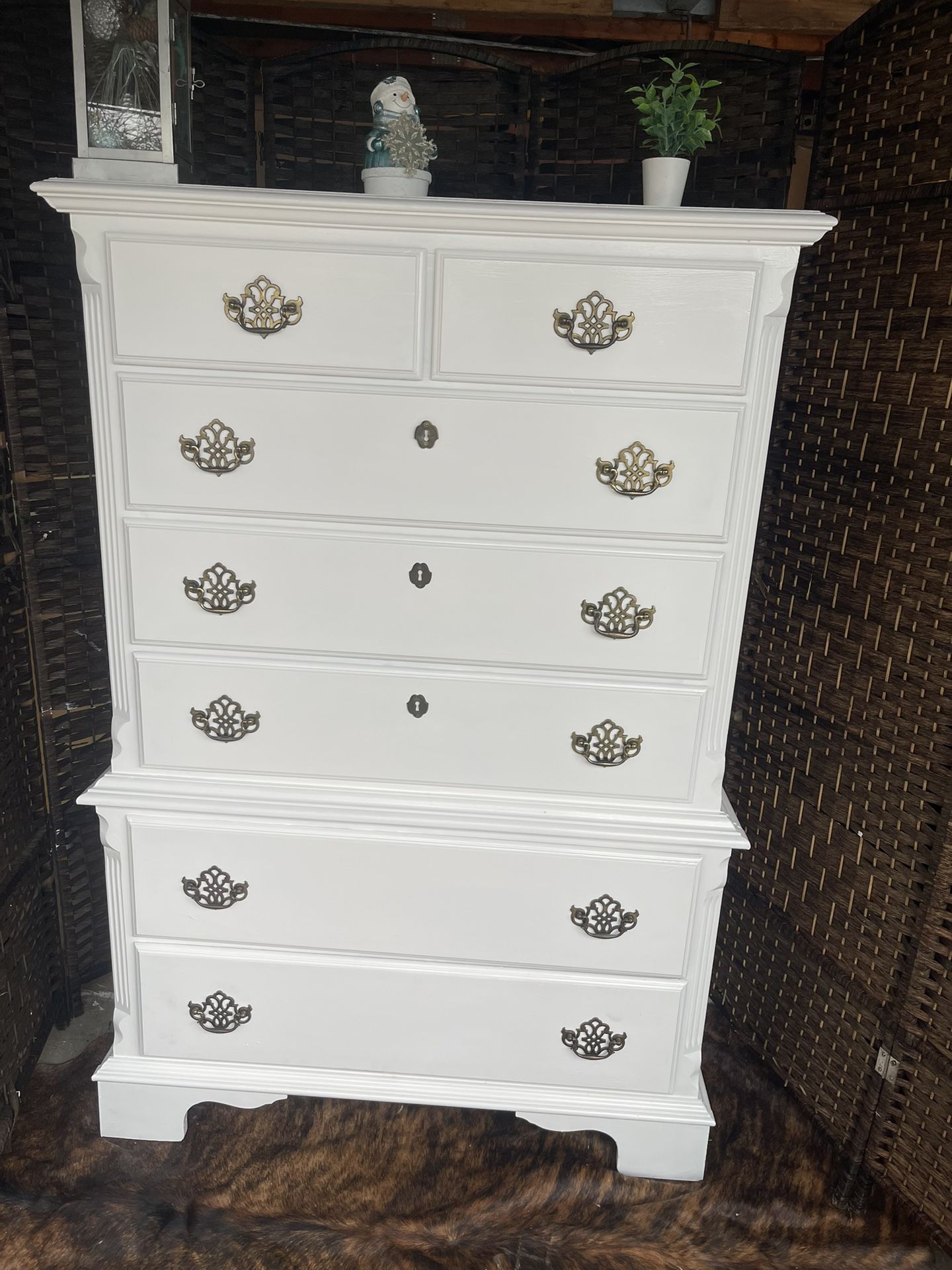 White Dresser Wood