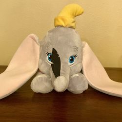 🐘 New w/o Tag Disney Flying Dumbo Elephant with Feather Plush Stuffed Animal 18” Long