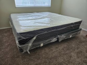 King size mattress 11 to 12 inches thick double sided super quilted king mattress boxspring set