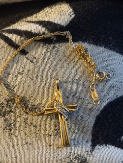 Small gold bracelet