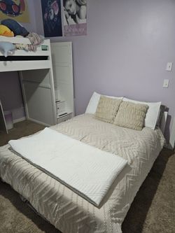 Twin over Full Bunk Bed