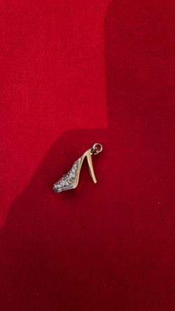 Gorgeous Heel Charm 