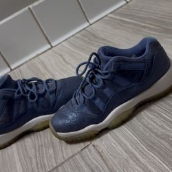 Jordan 11 Retro Low  “Blue Moon” 