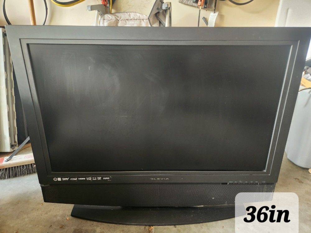 36in Olevia Flat Screen TV for Sale in Aurora, CO OfferUp