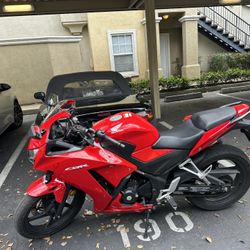 Cbr300r READ DESCRIPTION 