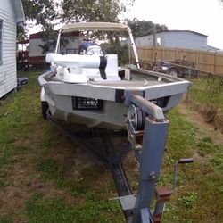 16 All Aluminum BOAT 120 Evinrude ETec 