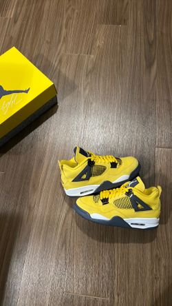 Jordan 4: Lightning | 10M