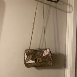  Coach  Purse With Chain Link Straps  