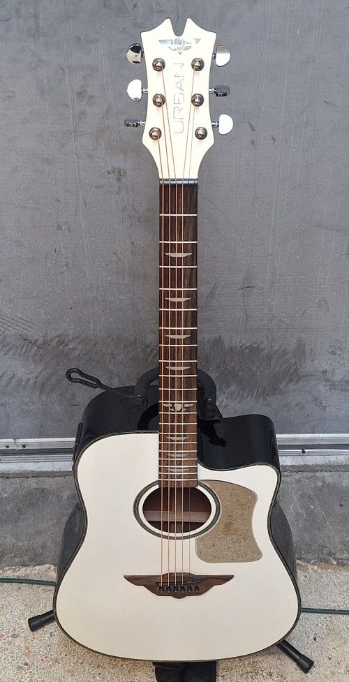 KEITH URBAN NIGHT STAR ACUSTIC GUITAR
